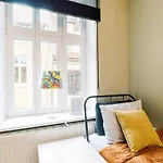 Elvis Apartment/11 Beds/6 Bedrooms/riga Old Town شقة *