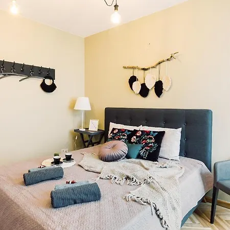 Apartment Elvis Family&Group Apartment 6 Bedrooms Riga Old Town *