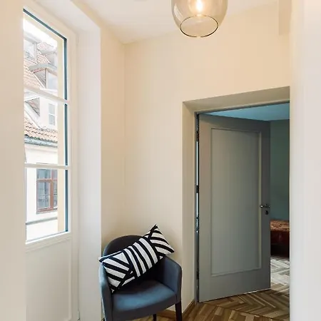 Elvis Family&Group Apartment 6 Bedrooms Riga Old Town Apartment