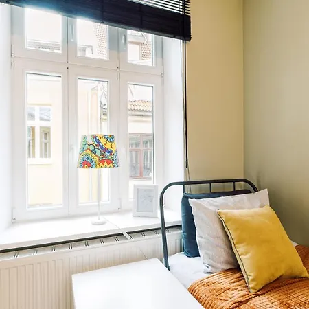 Elvis Apartment/11 Beds/6 Bedrooms/riga Old Town Appartamento *
