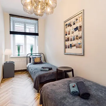 Elvis Family&Group Apartment 6 Bedrooms Riga Old Town