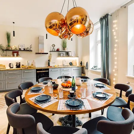 Appartamento Elvis Apartment/11 Beds/6 Bedrooms/riga Old Town