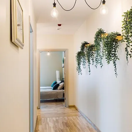 Apartment Elvis Family&Group Apartment 6 Bedrooms Riga Old Town Riga