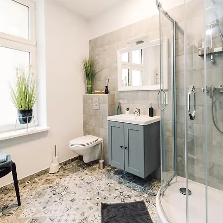 Elvis Apartment/11 Beds/6 Bedrooms/riga Old Town Lejlighed *