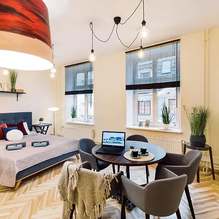 Apartment Elvis Family&Group Apartment 6 Bedrooms Riga Old Town