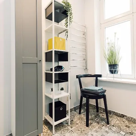 Apartment Elvis Family&Group Apartment 6 Bedrooms Riga Old Town