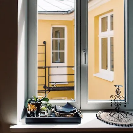 Elvis Apartment/11 Beds/6 Bedrooms/riga Old Town Appartamento Riga
