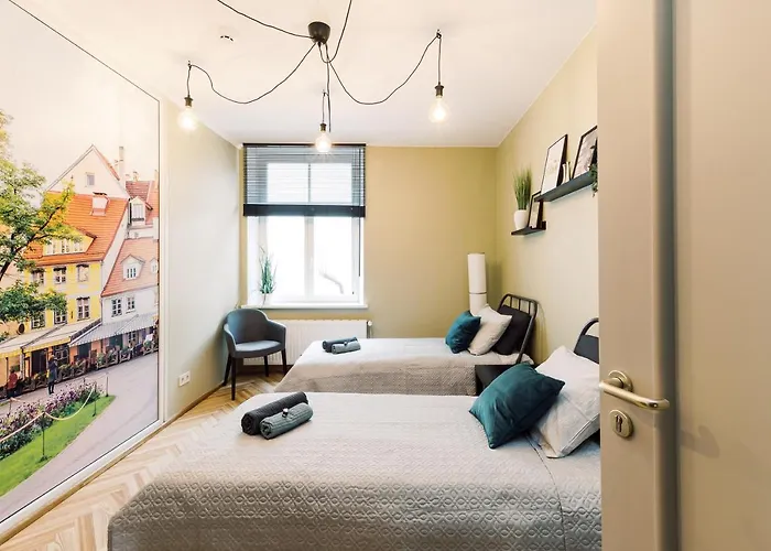 Elvis Apartment/11 Beds/6 Bedrooms/riga Old Town