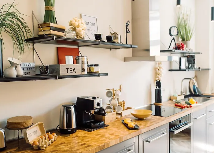 Elvis Apartment/11 Beds/6 Bedrooms/riga Old Town *