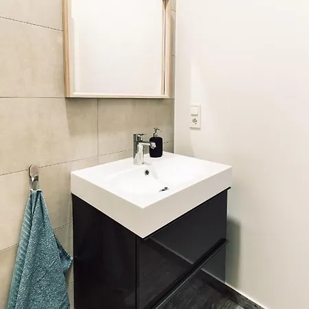 Elvis Apartment/11 Beds/6 Bedrooms/riga Old Town Apartment *