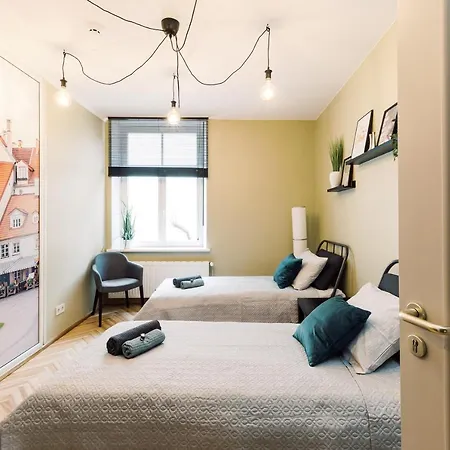 Elvis Apartment/11 Beds/6 Bedrooms/riga Old Town