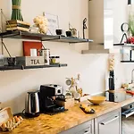 Elvis Apartment/11 Beds/6 Bedrooms/riga Old Town *