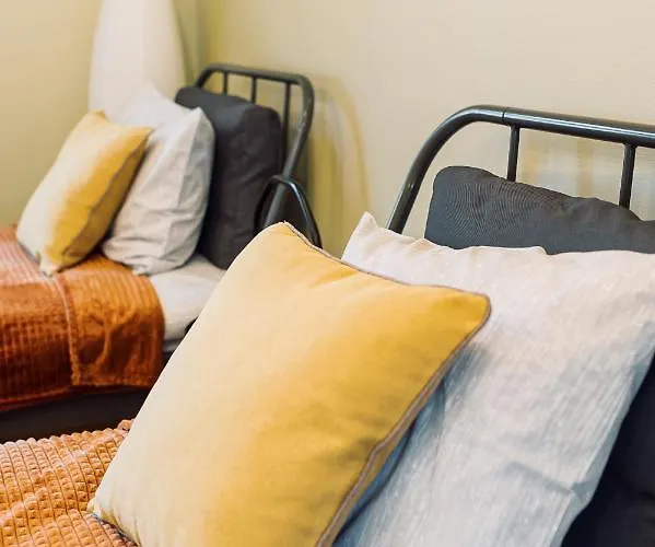 Apartment Elvis Apartment/11 Beds/6 Bedrooms/riga Old Town