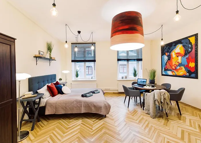 Apartment Elvis Apartment/11 Beds/6 Bedrooms/riga Old Town Riga