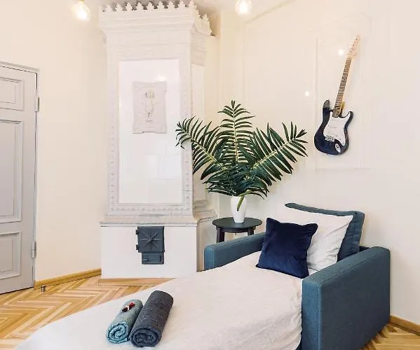 Apartment Elvis Apartment/11 Beds/6 Bedrooms/riga Old Town *