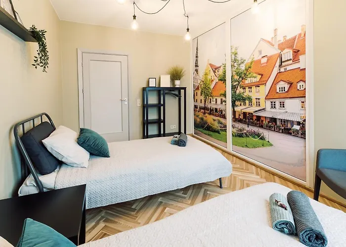 Apartment Elvis Apartment/11 Beds/6 Bedrooms/riga Old Town *